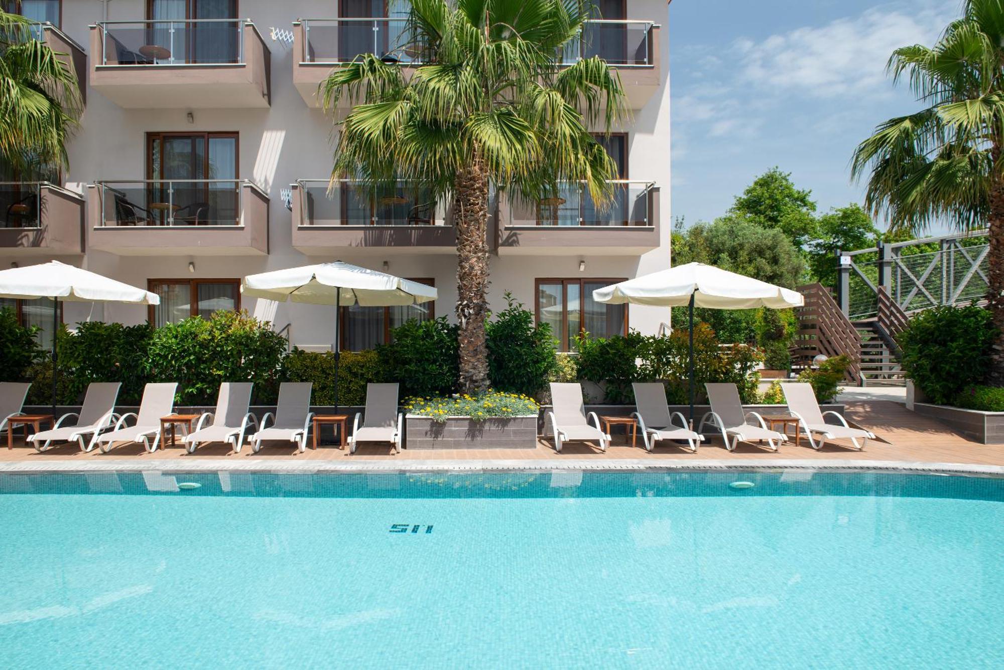 Hotel Simeon メタモルフォシ エクステリア 写真